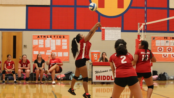 2020 &th Grade girls volleyball action